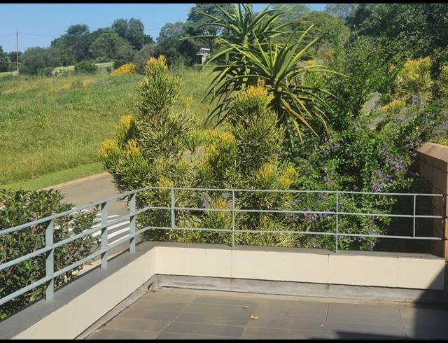 OFFICE FOR SALE IN MONTROSE